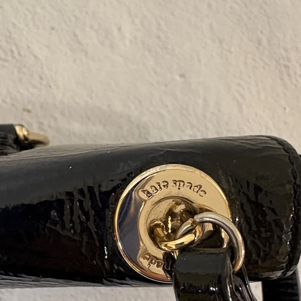 Kate Spade Y2K Putnam Drive, Gold Horseshoe Buckle, Glossy Black Patent Clutch